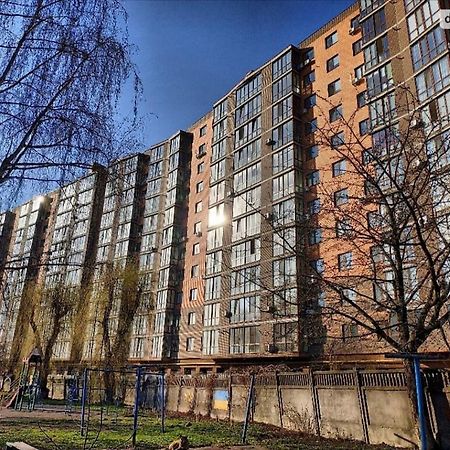 Комфортна Квартира В Жк Сімейний Winnyzja Exterior foto
